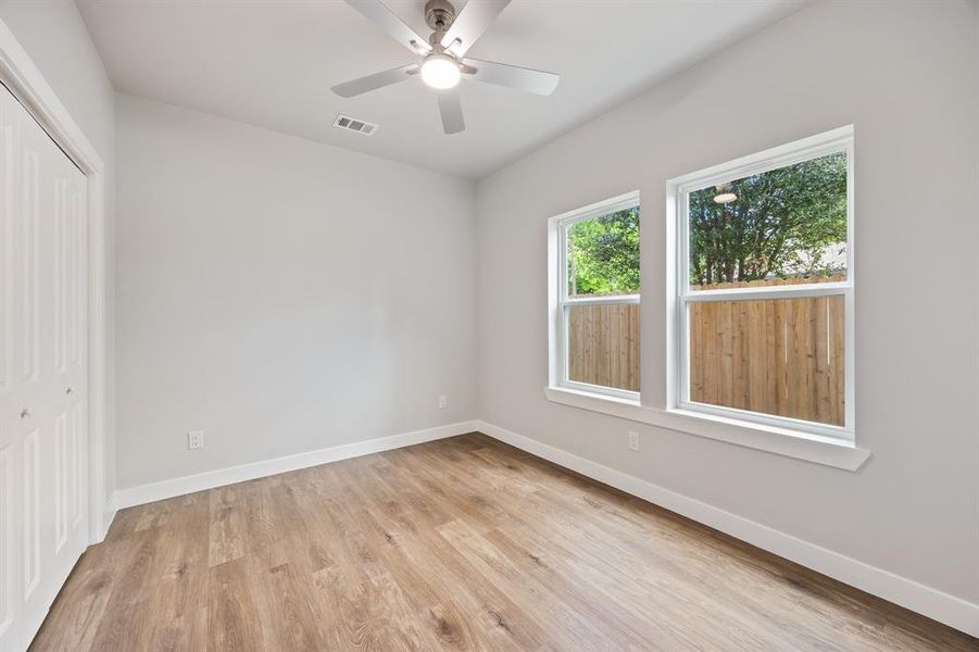 Spacious, unfurnished interior of a new home in , Dallas (Image 24).