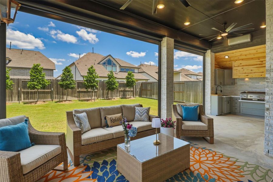 Exterior details and patio area of a home in , Brookshire (Image 4).