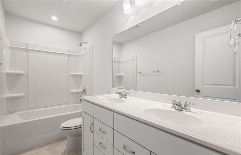 Furnished interior view inside a new home in Hawthorne Ridge, McDonough (Image 3).