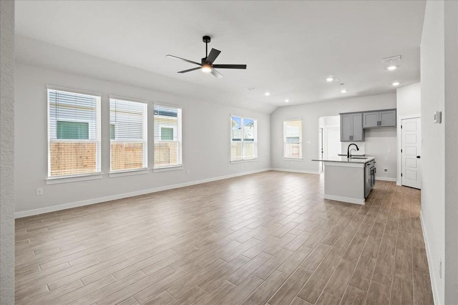 Spacious, unfurnished interior of a new home in Trace, San Marcos (Image 18). Spacious, unfurnished interior of a new home in Trace, San Marcos (Image 18).
