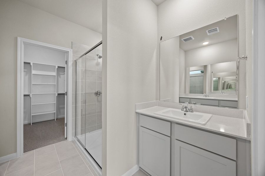 Furnished interior view inside a new home in Trinity Ranch, Elgin (Image 12).