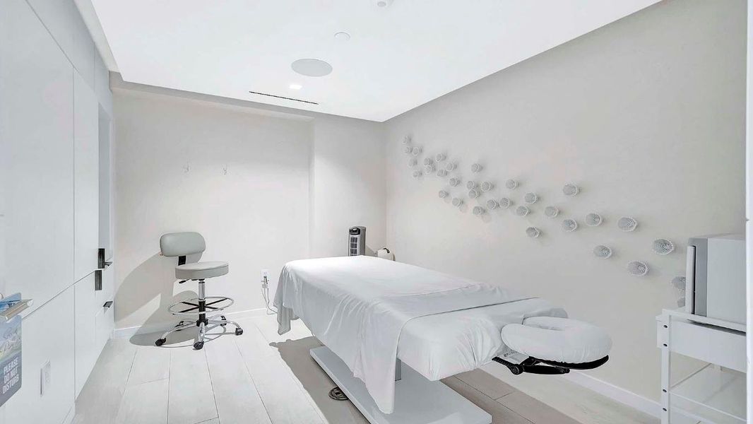 220 SE Mizner Blvd #822 (29)