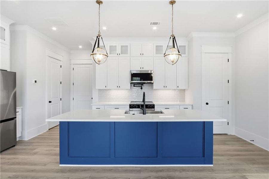 Furnished interior view inside a new home in , Braselton (Image 7).