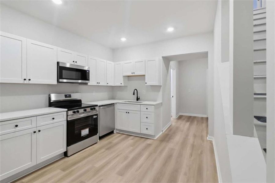 Furnished interior view inside a new home in Trinity Park, McDonough (Image 8).