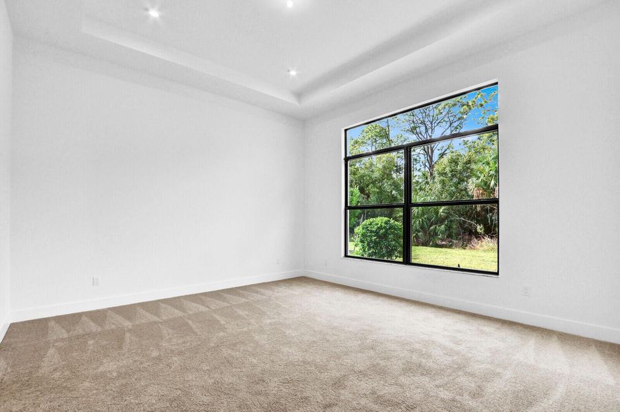 Spacious, unfurnished interior of a new home in Cove Royale, Stuart (Image 28).