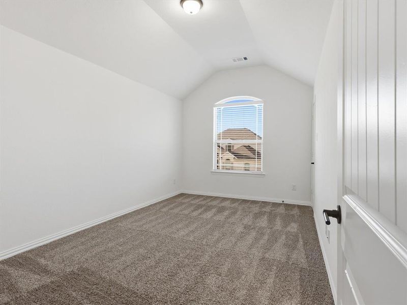 Spacious, unfurnished interior of a new home in , Mansfield (Image 23).