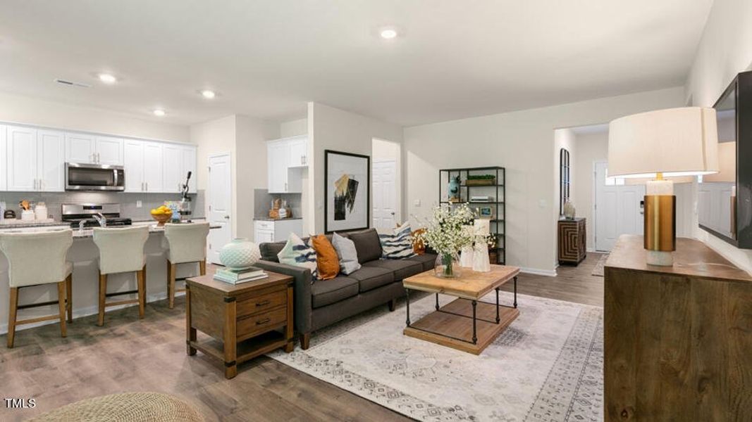 dr-horton-anderson-farm-booth-model-015 dr-horton-anderson-farm-booth-model-015