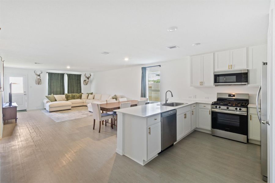 Furnished interior view inside a new home in Samara, League City (Image 15).