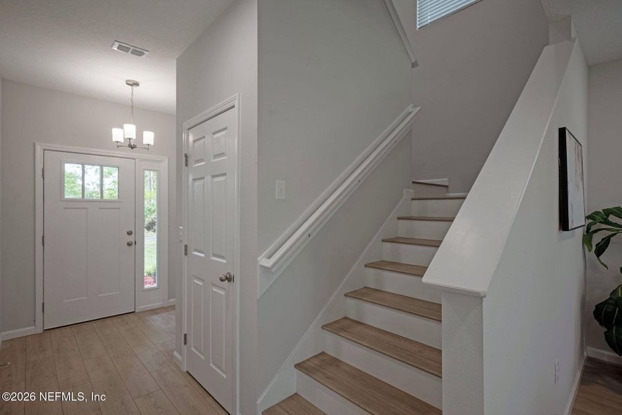 Spacious, unfurnished interior of a new home in , Jacksonville (Image 23).