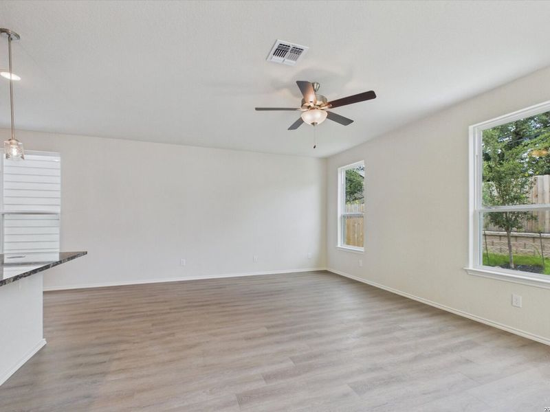 Spacious, unfurnished interior of a new home in Meadows at Oak Creek, San Antonio (Image 33). Spacious, unfurnished interior of a new home in Meadows at Oak Creek, San Antonio (Image 33).