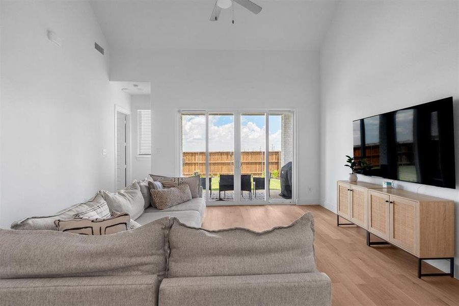 Furnished interior view inside a new home in Sandbrock Ranch, Aubrey (Image 13).