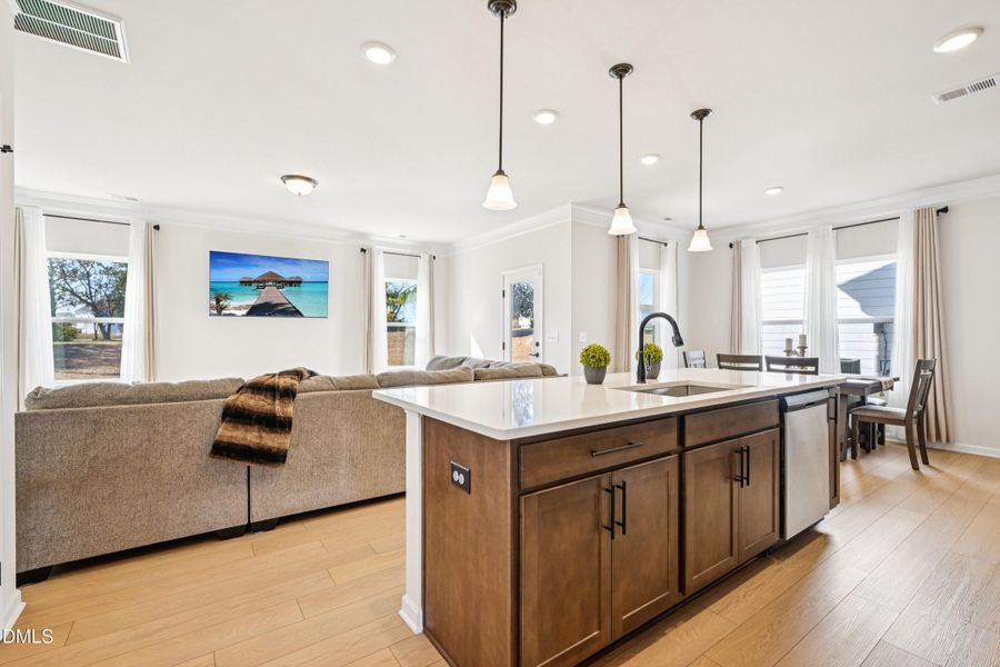 14-print-Commons Cir-S2511-014