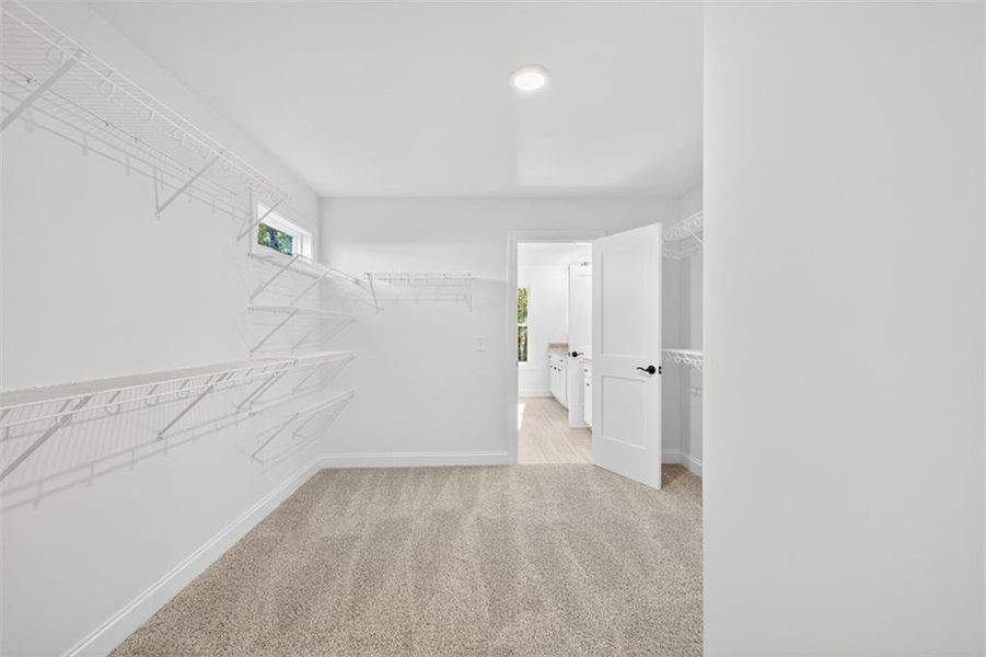 Spacious, unfurnished interior of a new home in , Jefferson (Image 60).