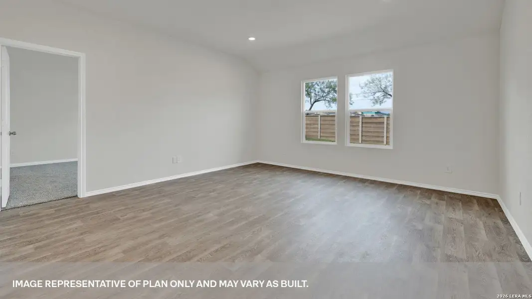 Spacious, unfurnished interior of a new home in , Seguin (Image 16).