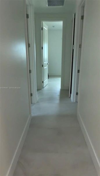 Spacious, unfurnished interior of a new home in , Miami (Image 15).