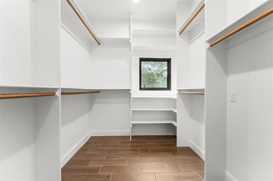 Spacious, unfurnished interior of a new home in , Robinson (Image 28).