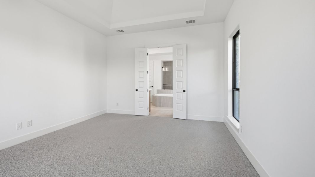 Spacious, unfurnished interior of a new home in Hillstead, Lavon (Image 24).