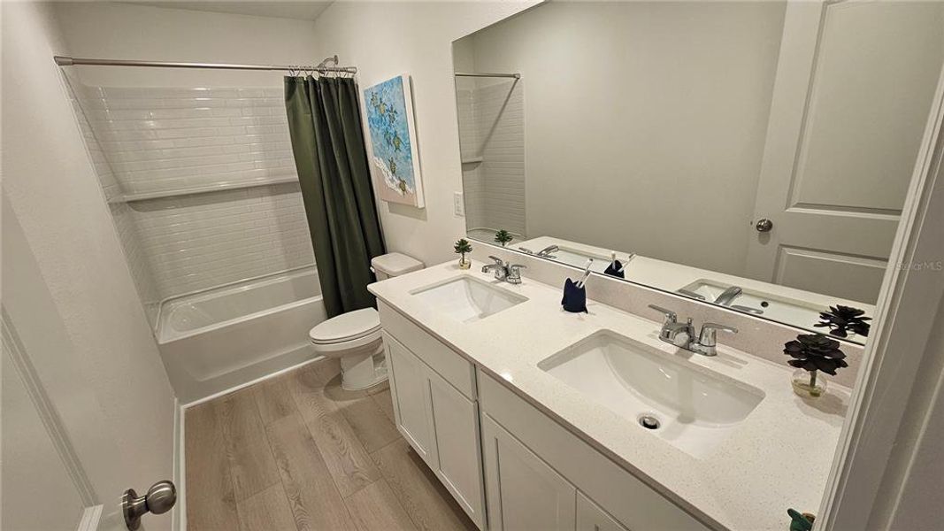 Furnished interior view inside a new home in , Venice (Image 8).