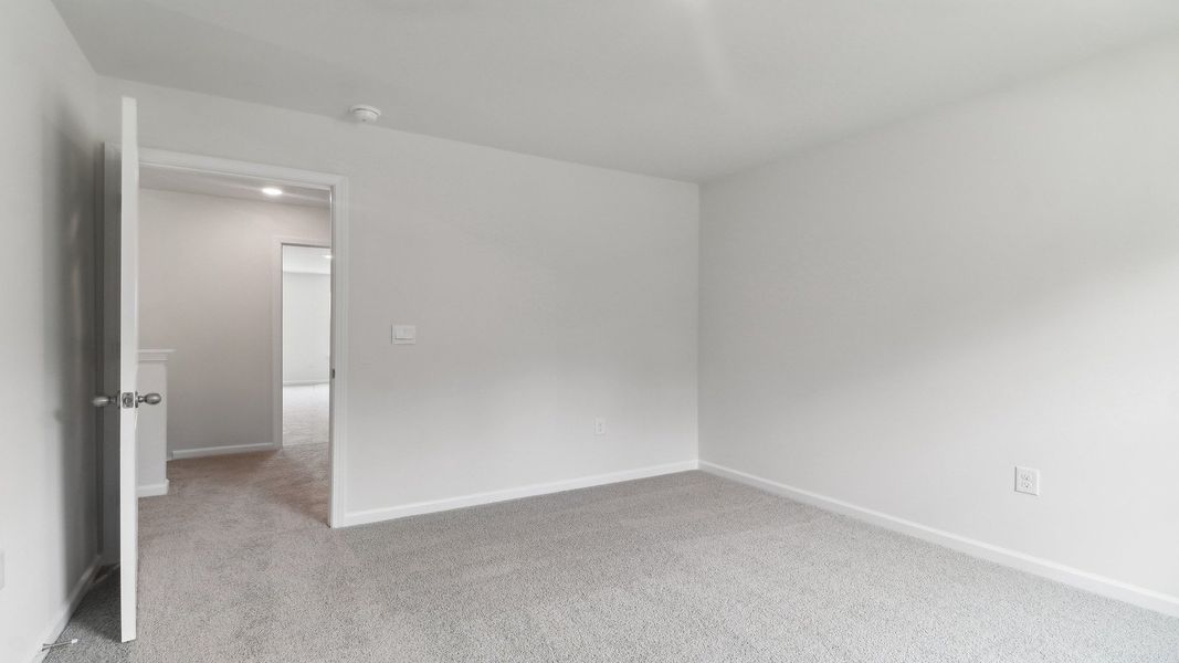 Spacious, unfurnished interior of a new home in Hunter's Branch, Hopkins (Image 27).