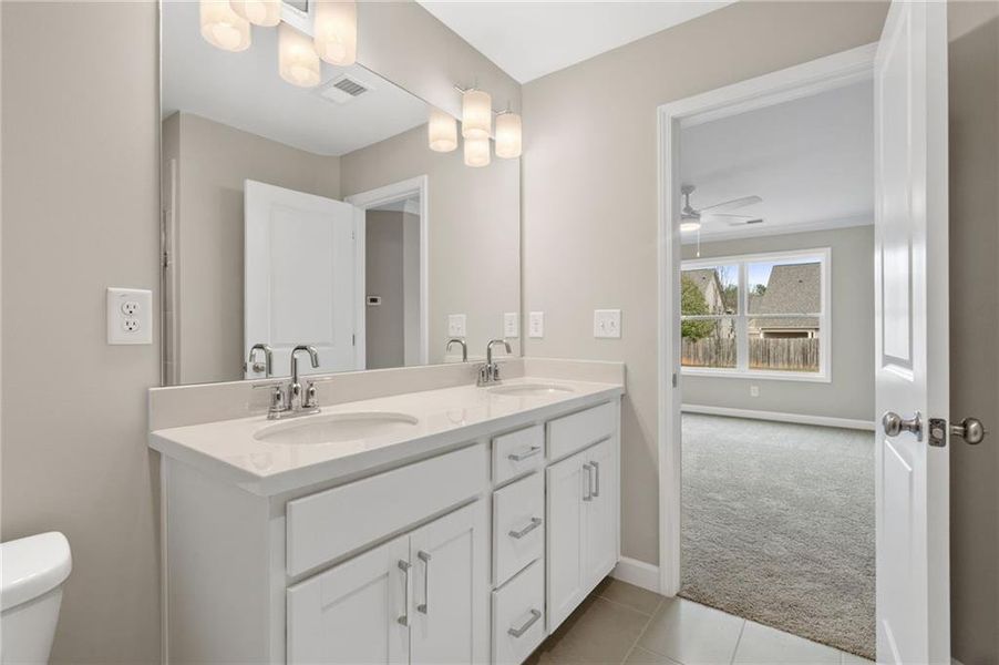 Furnished interior view inside a new home in Cherokee Township, Acworth (Image 5).