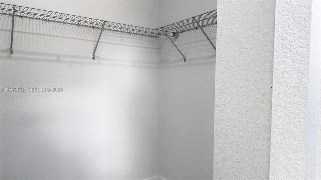 Spacious, unfurnished interior of a new home in , Lehigh Acres (Image 20).