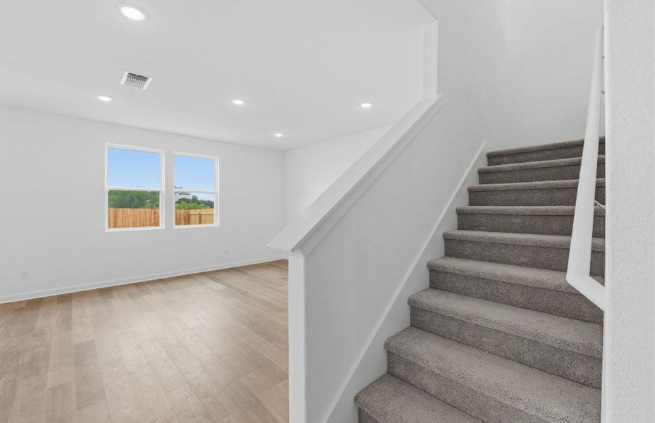 Spacious, unfurnished interior of a new home in Vantage, San Marcos (Image 26). Spacious, unfurnished interior of a new home in Vantage, San Marcos (Image 26).