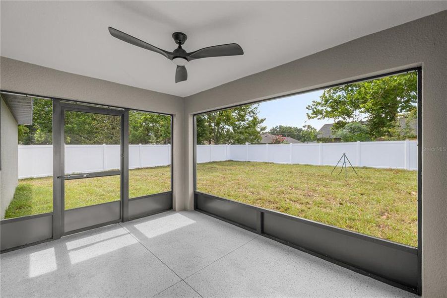 Exterior details and patio area of a home in , Ocala (Image 18).