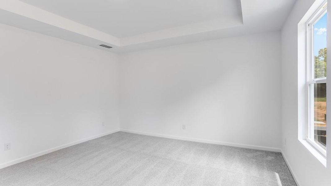 Spacious, unfurnished interior of a new home in Heritage River, Euharlee (Image 25).