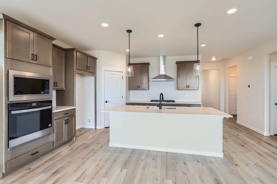 Plan V430 Kitchen Representative Photo Plan V430 Kitchen Representative Photo