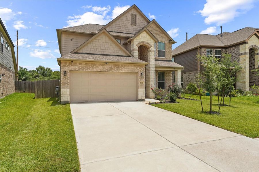 Image 24 of a home in Winfield Lakes. Image 24 of a home in Winfield Lakes.