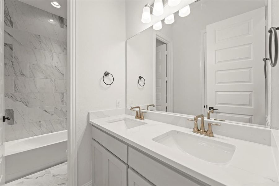 16. 8505 Watersway - 2ND Bath