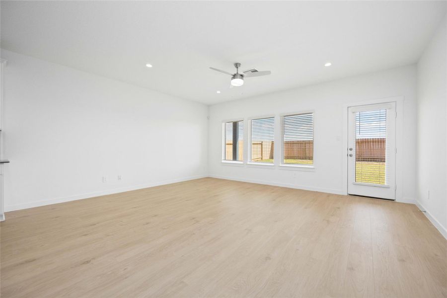 Spacious, unfurnished interior of a new home in , Fulshear (Image 24). Spacious, unfurnished interior of a new home in , Fulshear (Image 24).