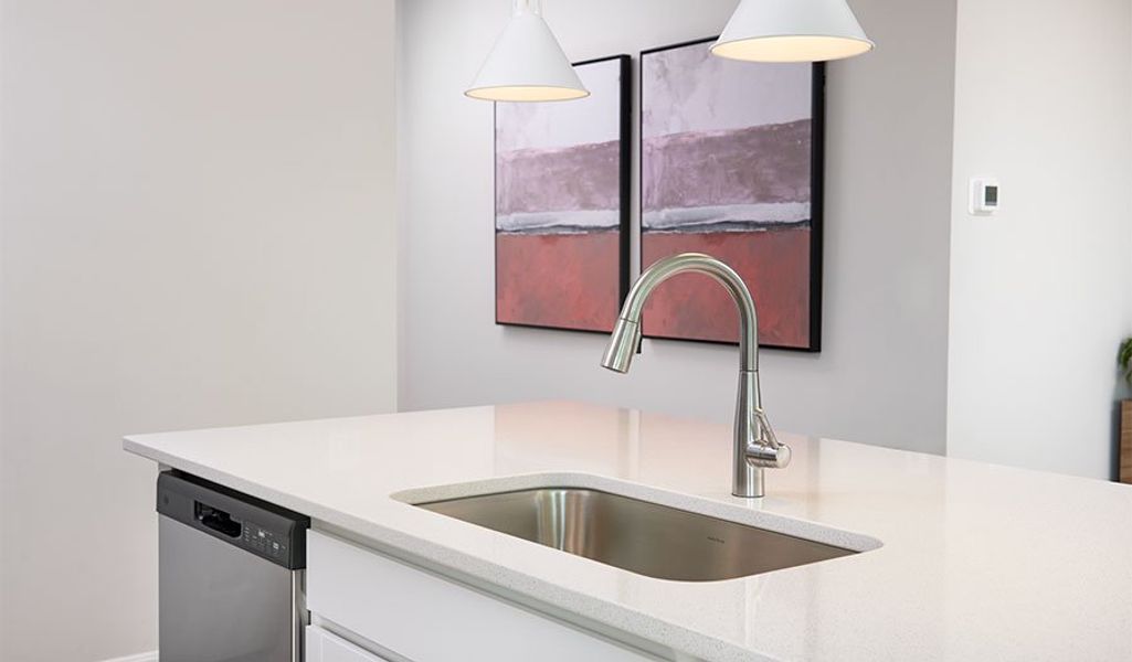 Coral-V903-WildernessShores Kitchen Coral-V903-WildernessShores Kitchen