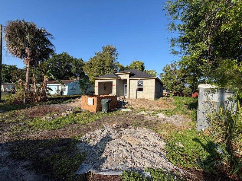 In-progress construction of a new home in , Fort Myers, FL (Image 24).