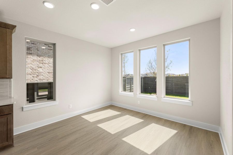 Spacious, unfurnished interior of a new home in Garden Collection at Union Park, Little Elm (Image 15).