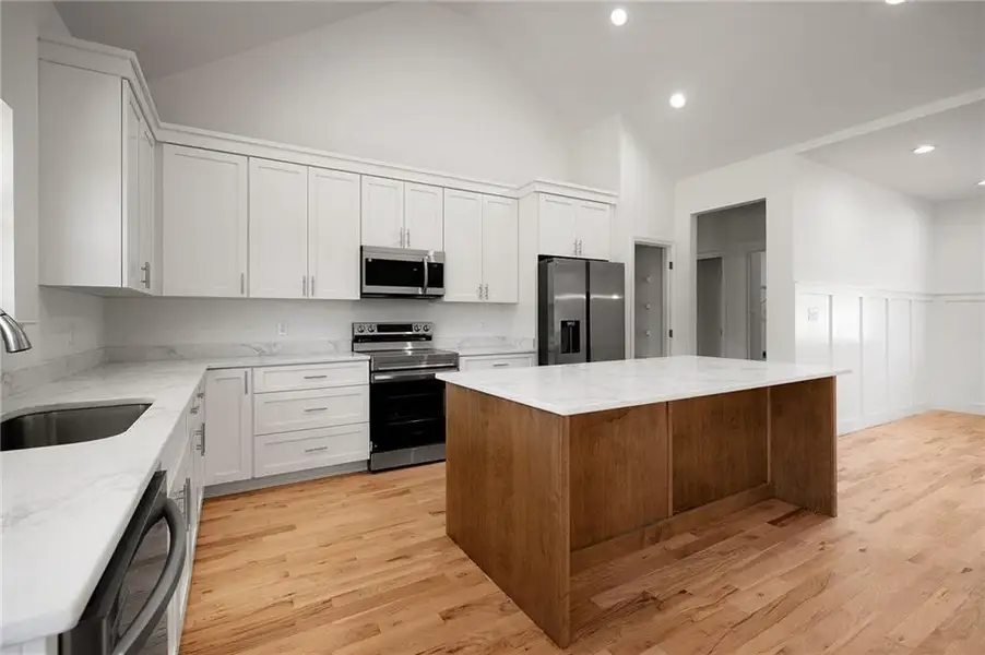 Furnished interior view inside a new home in , Calhoun (Image 7).