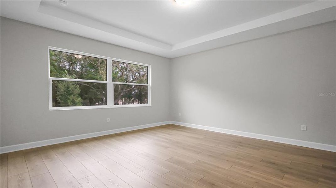 Spacious, unfurnished interior of a new home in Cresswind at Hammock Oaks, Lady Lake (Image 64). Spacious, unfurnished interior of a new home in Cresswind at Hammock Oaks, Lady Lake (Image 64).