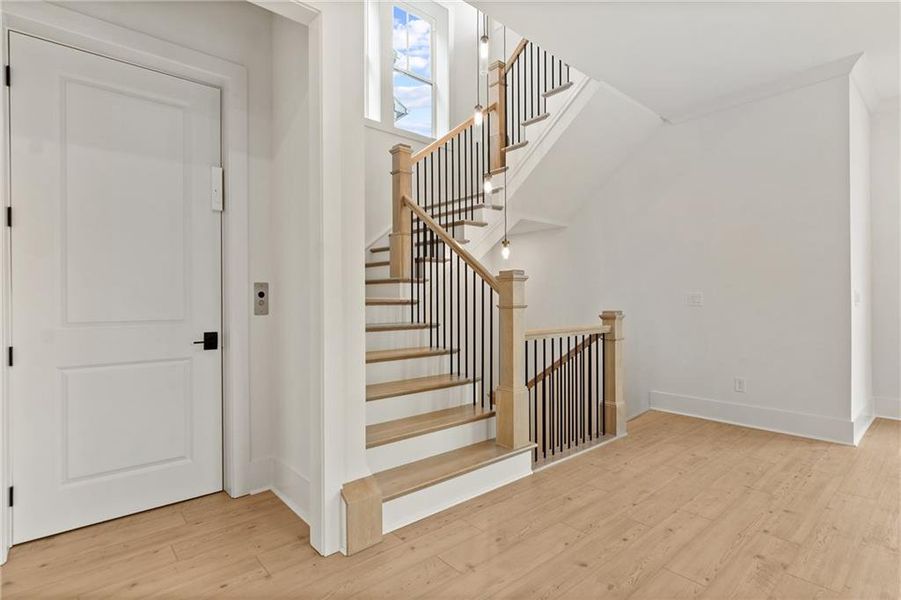 Spacious, unfurnished interior of a new home in Park Walke, Alpharetta (Image 29).