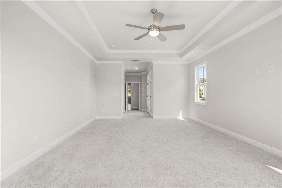 Spacious, unfurnished interior of a new home in Waterside Single Family, Peachtree Corners (Image 19).