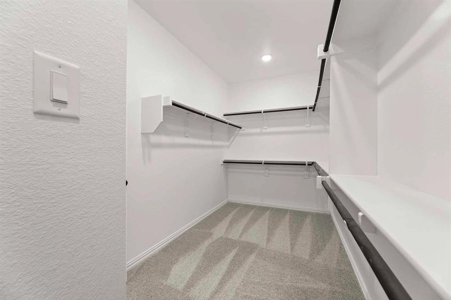 Spacious, unfurnished interior of a new home in Devonshire 40s, Forney (Image 16). Spacious, unfurnished interior of a new home in Devonshire 40s, Forney (Image 16).