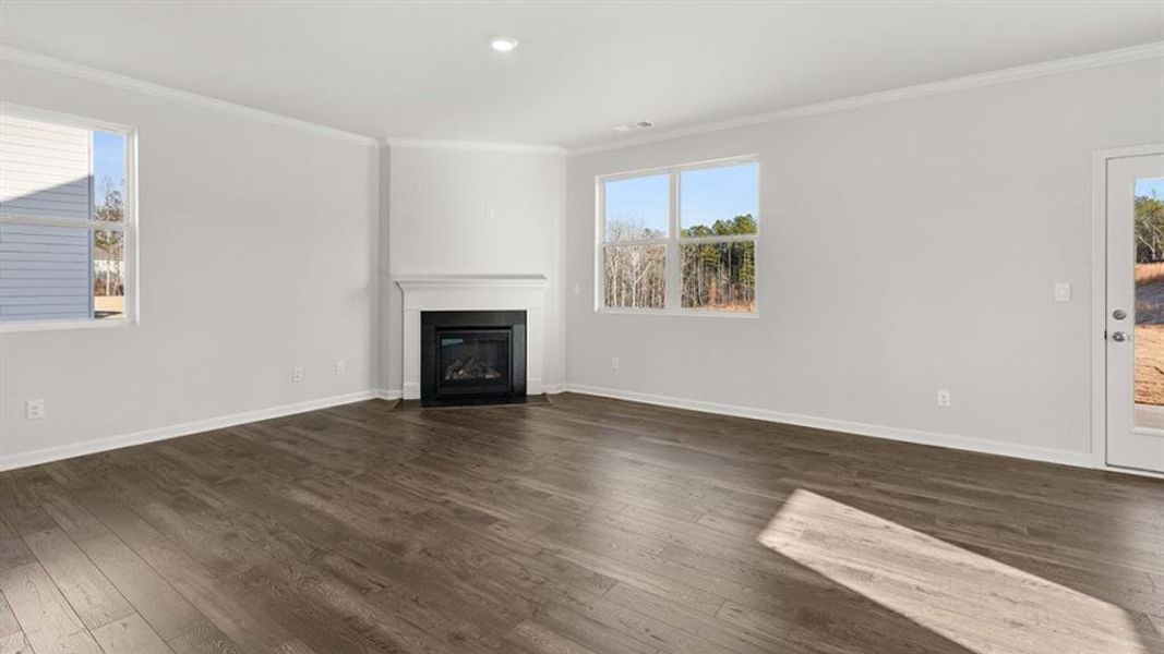 Spacious, unfurnished interior of a new home in Parkside at Carter Grove, Cartersville (Image 14).