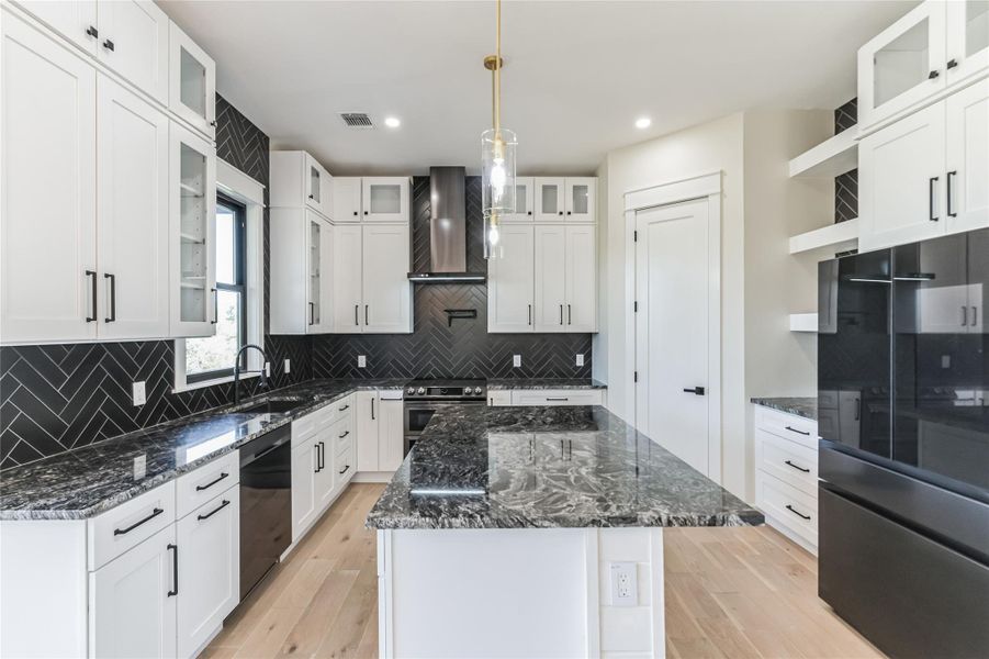 Spacious, unfurnished interior of a new home in , Horseshoe Bay (Image 34). Spacious, unfurnished interior of a new home in , Horseshoe Bay (Image 34).