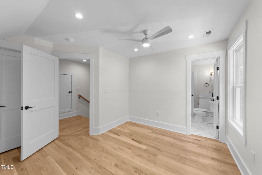 54-web-or-mls-VB4A8893