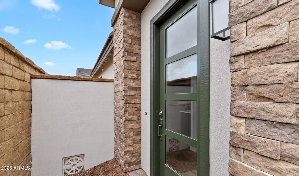 FSVV Cottages Lot #75 Entryway (Large) FSVV Cottages Lot #75 Entryway (Large)