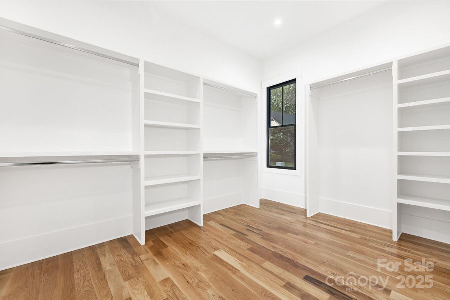 Image 39 of a home in .