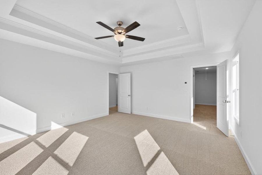Spacious, unfurnished interior of a new home in , Jefferson (Image 41).