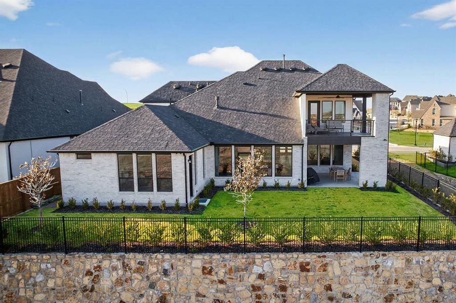 Exterior details and patio area of a home in , Fort Worth (Image 4).