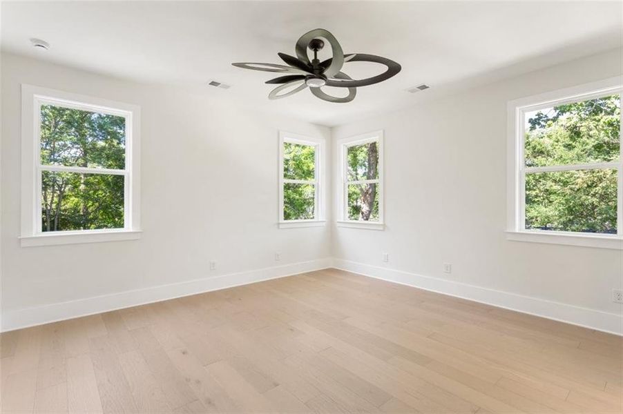 Spacious, unfurnished interior of a new home in , Smyrna (Image 23).