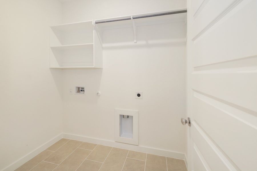 Spacious, unfurnished interior of a new home in Prairie Winds, Hutto (Image 24). Spacious, unfurnished interior of a new home in Prairie Winds, Hutto (Image 24).