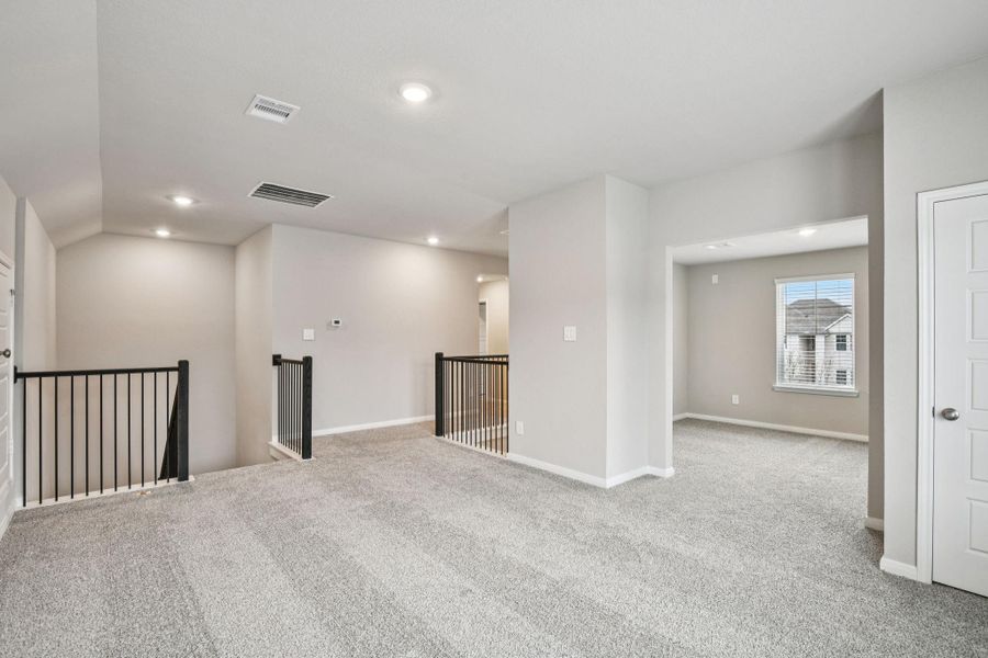 Spacious, unfurnished interior of a new home in , Montgomery (Image 30).